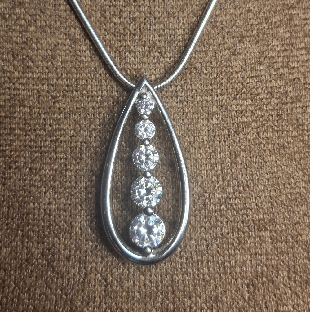 💎 Sterling Silver Teardrop Journey Necklace w CZ Diamonds on Round Snake Chain - Picture 4 of 16